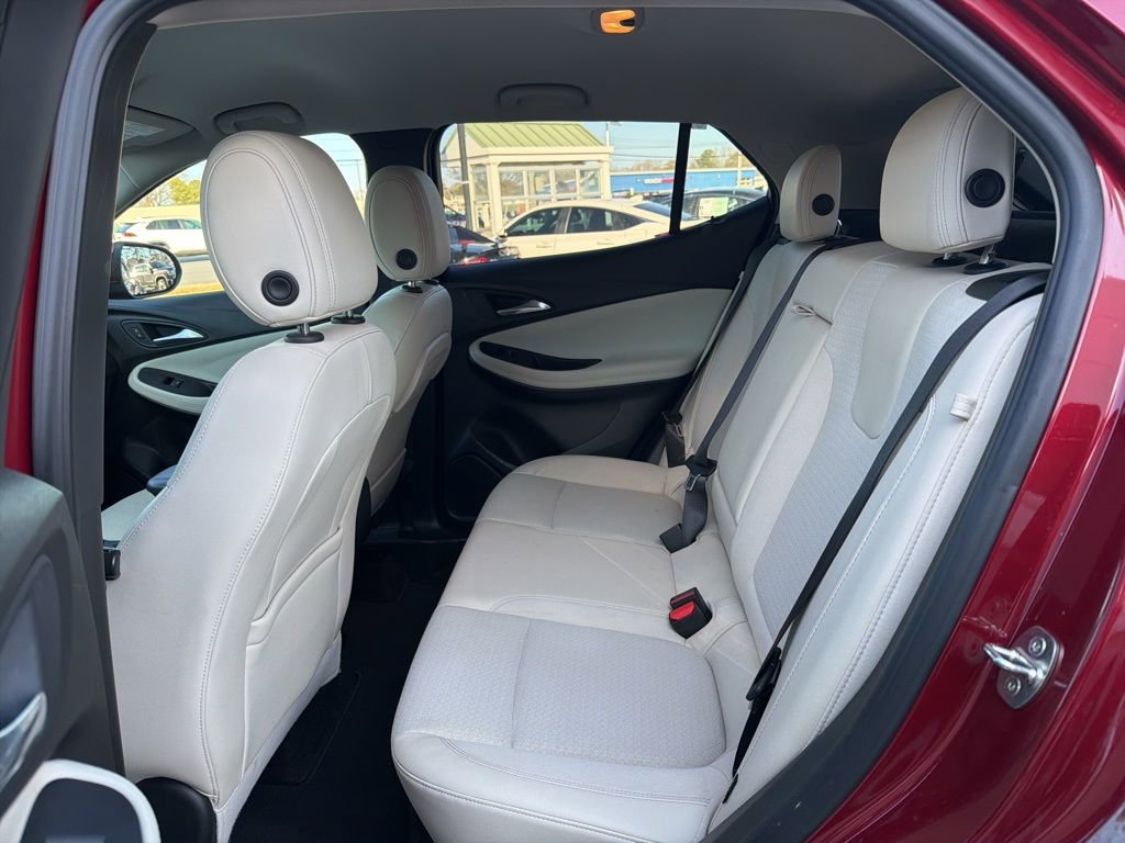 Used 2021 Buick Encore GX Select w/ Sport Touring Package image 25