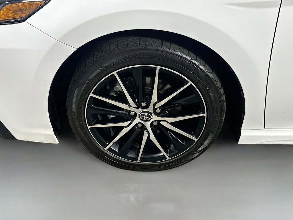 Used 2023 Toyota Camry SE image 8