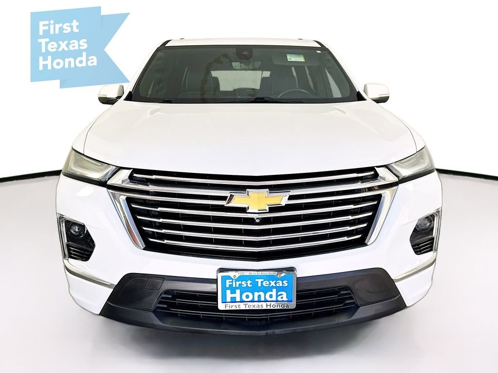 Used 2022 Chevrolet Traverse Premier image 2