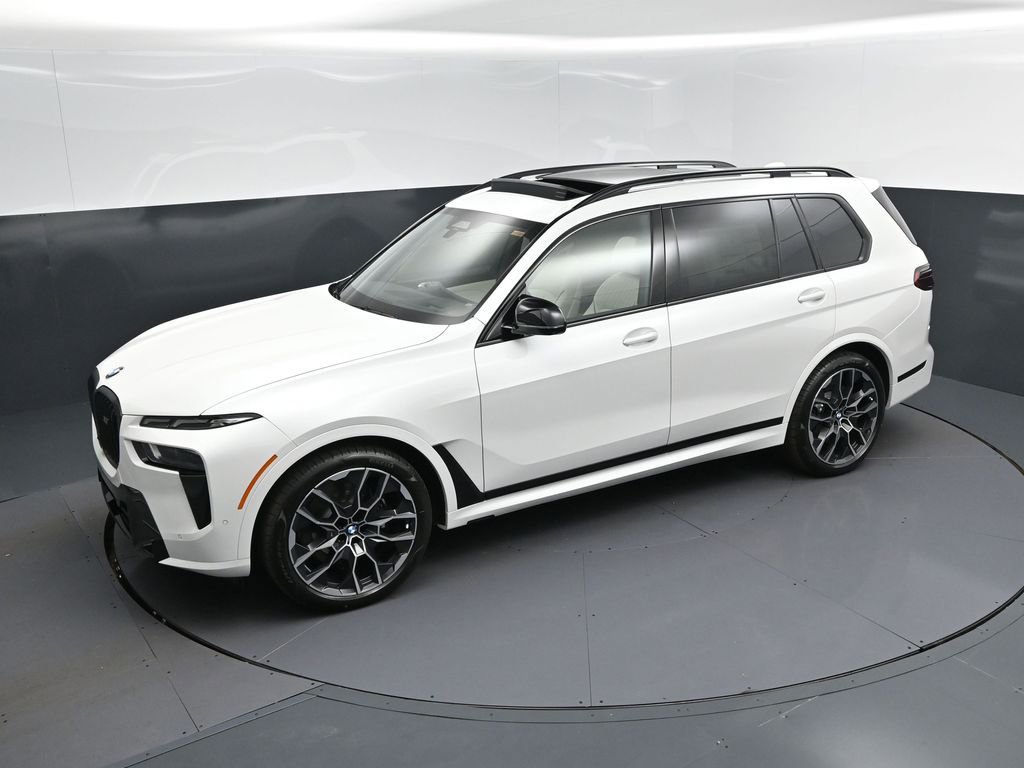 New 2026 BMW X7 M60i image 32