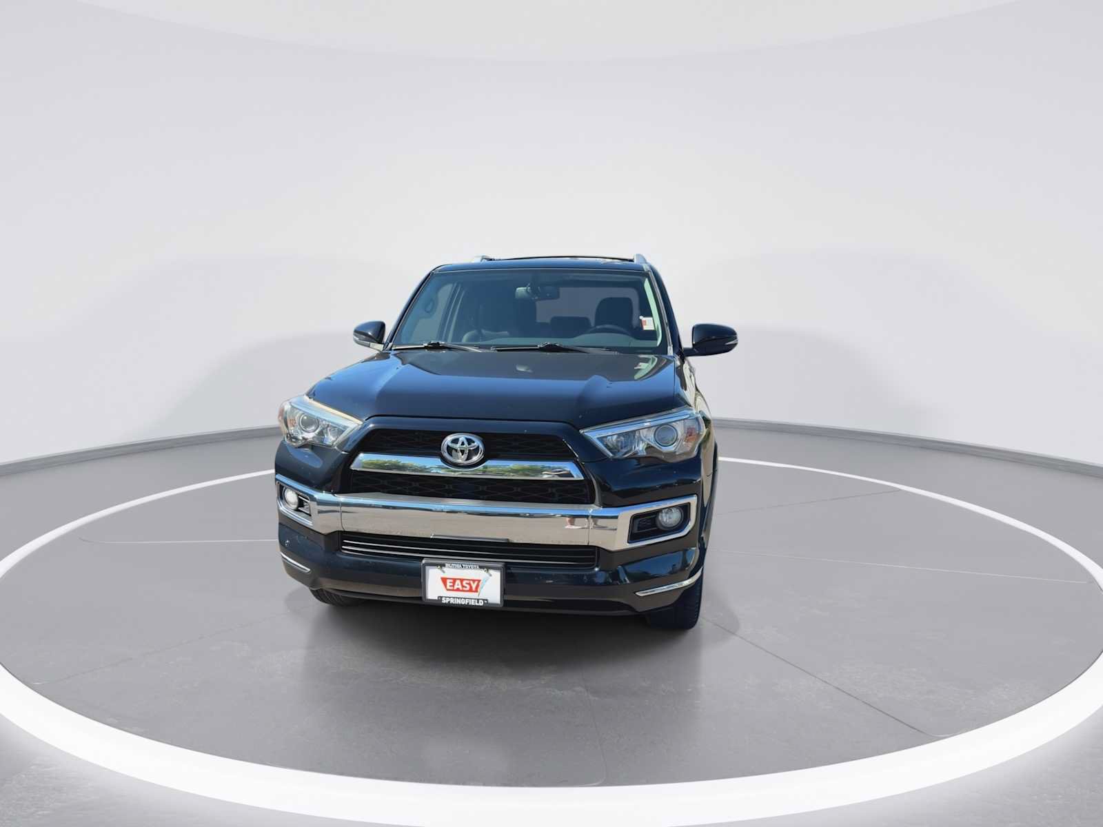 Used 2015 Toyota 4Runner Limited AWD/4WD image 3