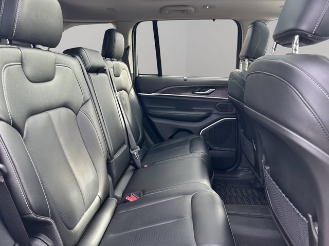Used 2022 Jeep Grand Cherokee Limited 4xe w/ Luxury Tech Group II AWD/4WD image 25