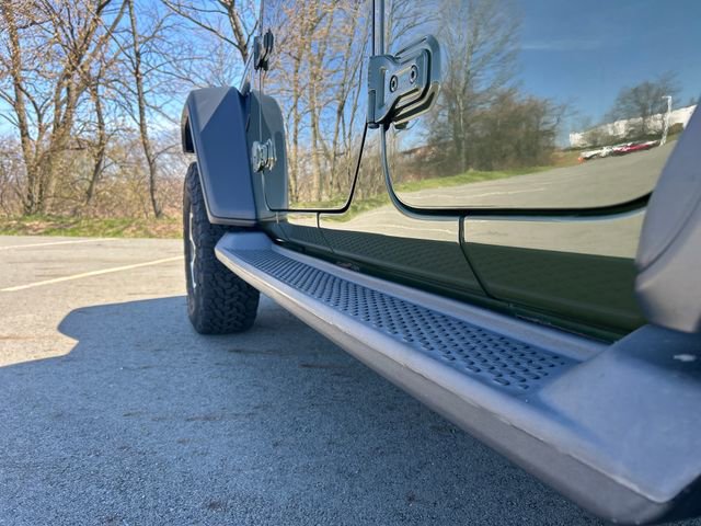 Used 2023 Jeep Wrangler Unlimited Rubicon AWD/4WD image 33