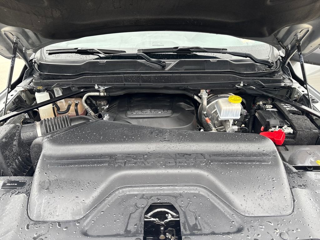 Used 2024 RAM 2500 Tradesman w/ Chrome Appearance Group image 27