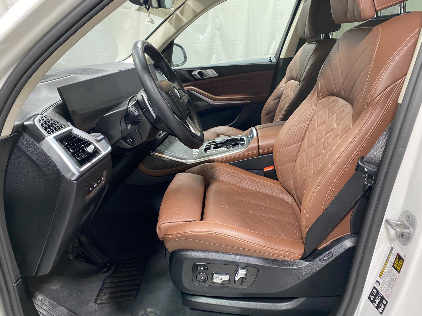 Certified 2026 BMW X7 xDrive40i image 14