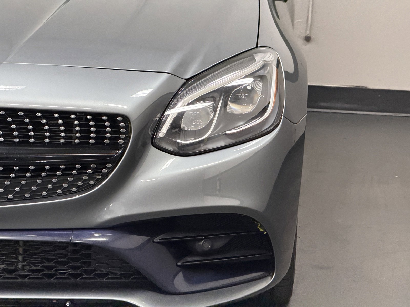 Used 2020 Mercedes-Benz SLC 300 image 8