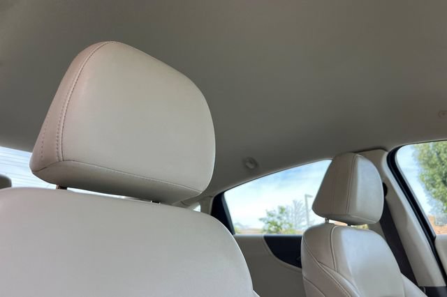 Used 2024 Chevrolet Malibu LT FWD image 18