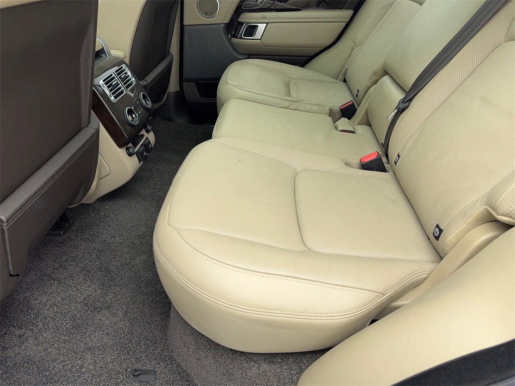 Used 2020 Land Rover Range Rover HSE image 44