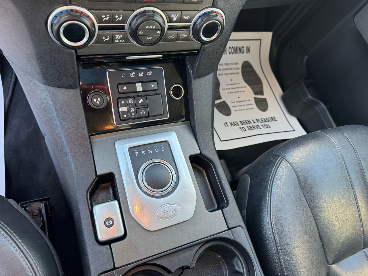 Used 2016 Land Rover LR4 HSE image 18