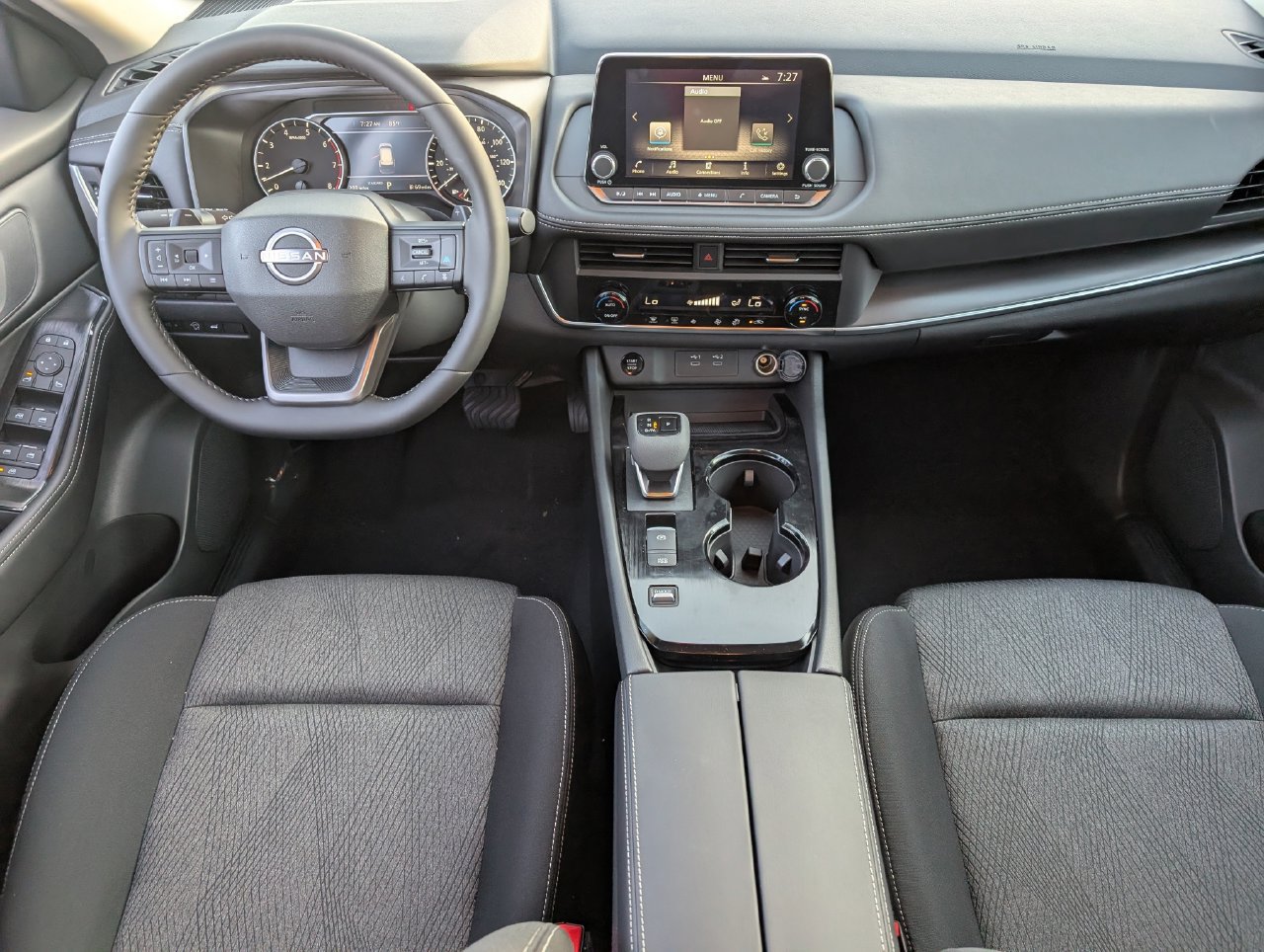 New 2025 Nissan Rogue SV FWD image 8