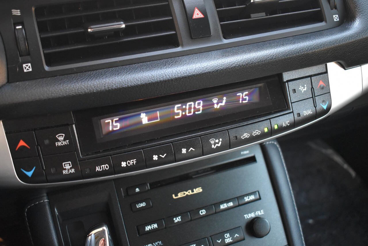 Used 2012 Lexus CT 200h Premium image 28