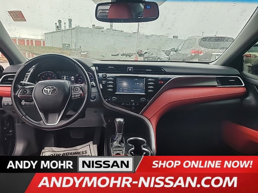 Used 2018 Toyota Camry XSE image 16
