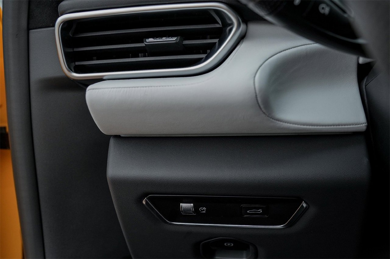 New 2025 Lotus Emira image 32