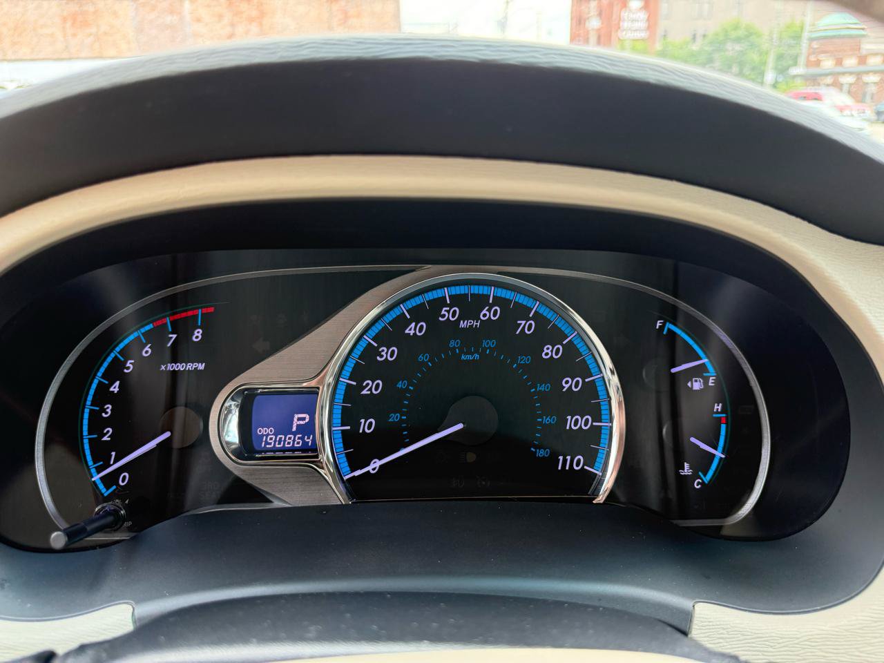 Used 2012 Toyota Sienna XLE w/ Entertainment Pkg FWD image 16