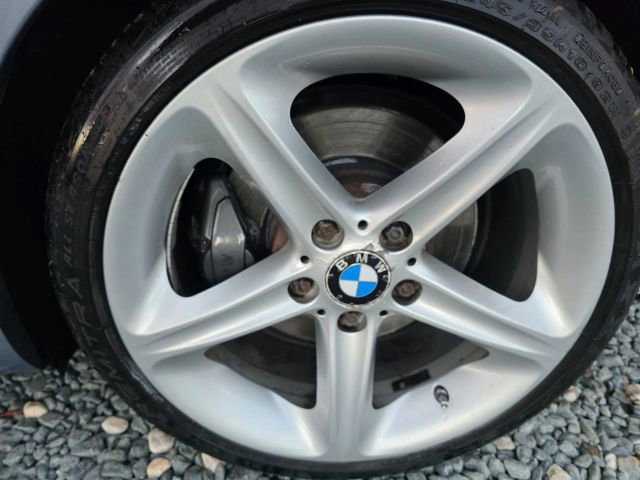Used 2010 BMW 135i Convertible w/ Premium Pkg RWD image 10