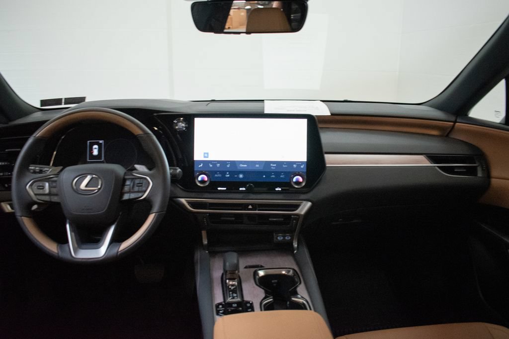 Used 2024 Lexus RX 350 Premium w/ Kick Sensor & Tow Package AWD/4WD image 11