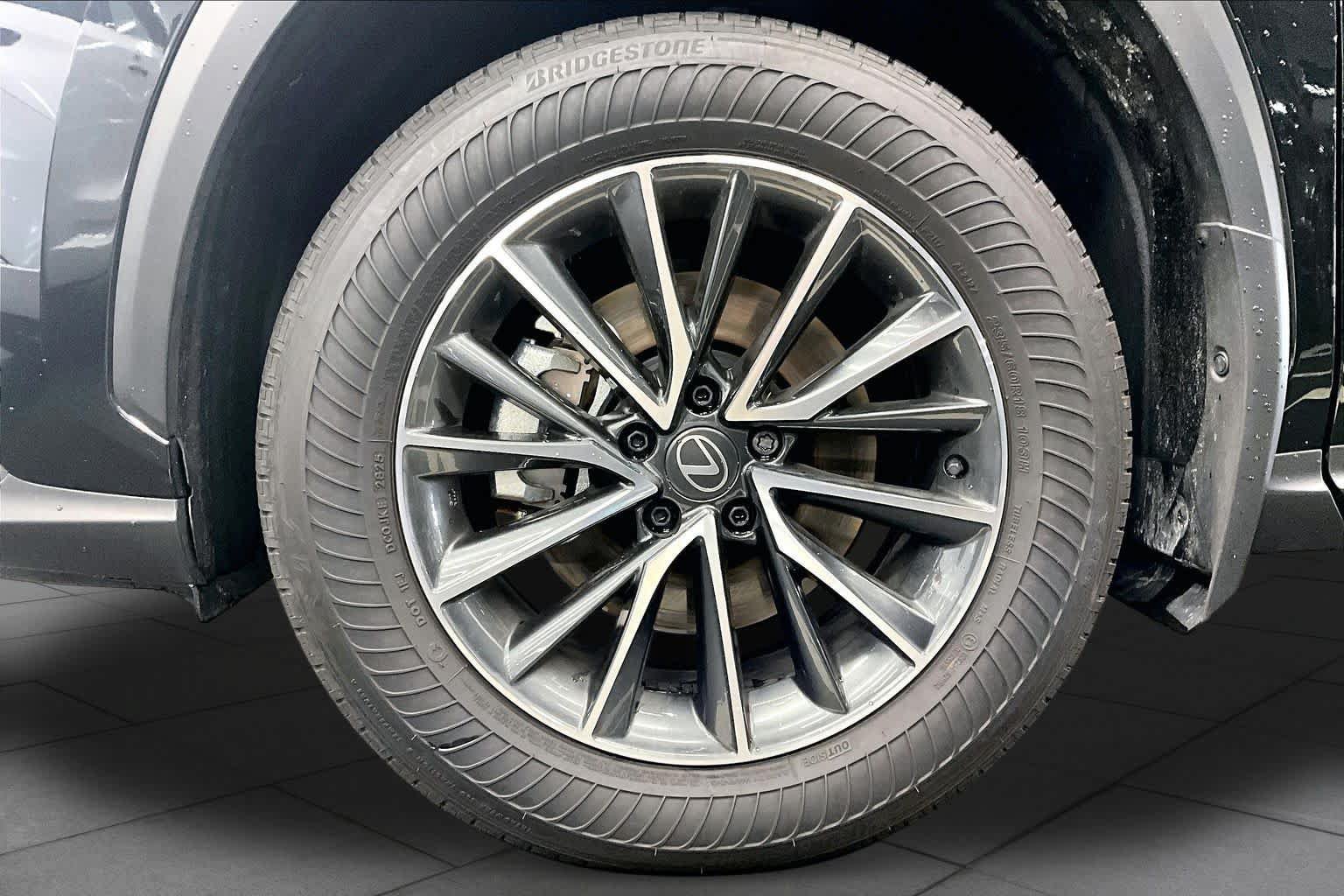 Used 2026 Lexus NX 350h AWD w/ Accessory Package (2T) image 11