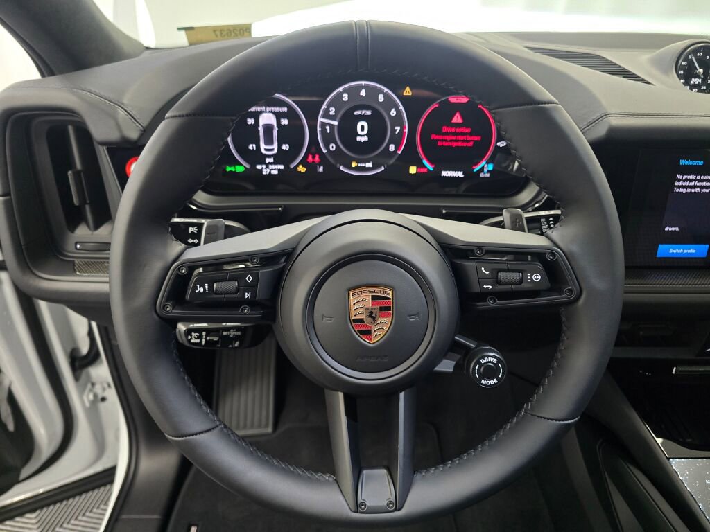 New 2026 Porsche Cayenne GTS image 15