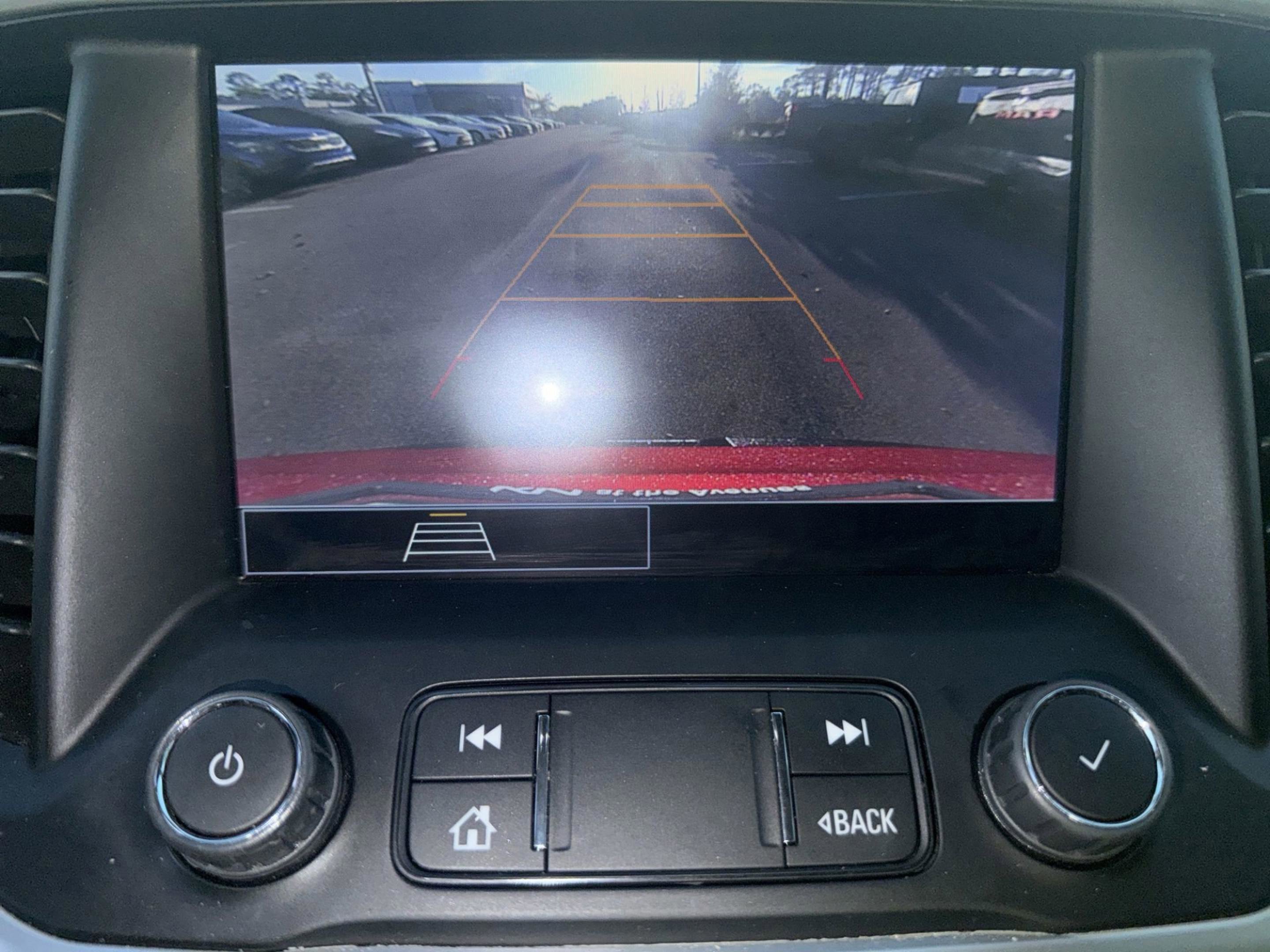 Used 2023 GMC Acadia SLE image 20