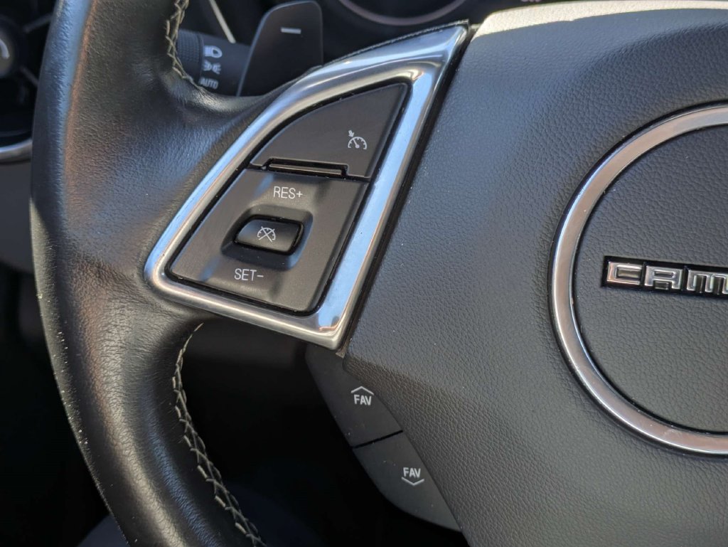 Used 2022 Chevrolet Camaro LT RWD image 25