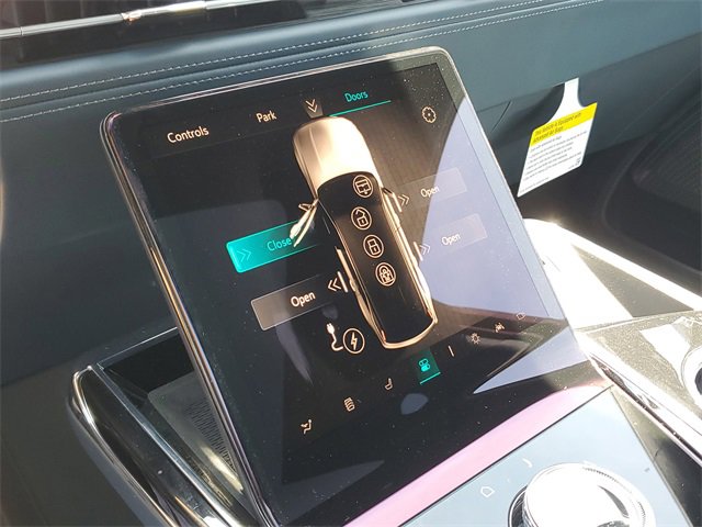 New 2025 Cadillac Escalade IQ Luxury 2 w/ LPO, Radiant Package image 18