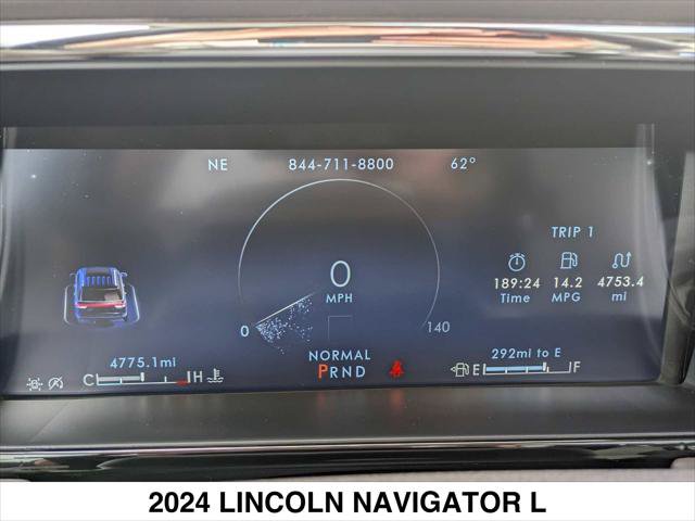 Used 2024 Lincoln Navigator L Black Label AWD/4WD image 17