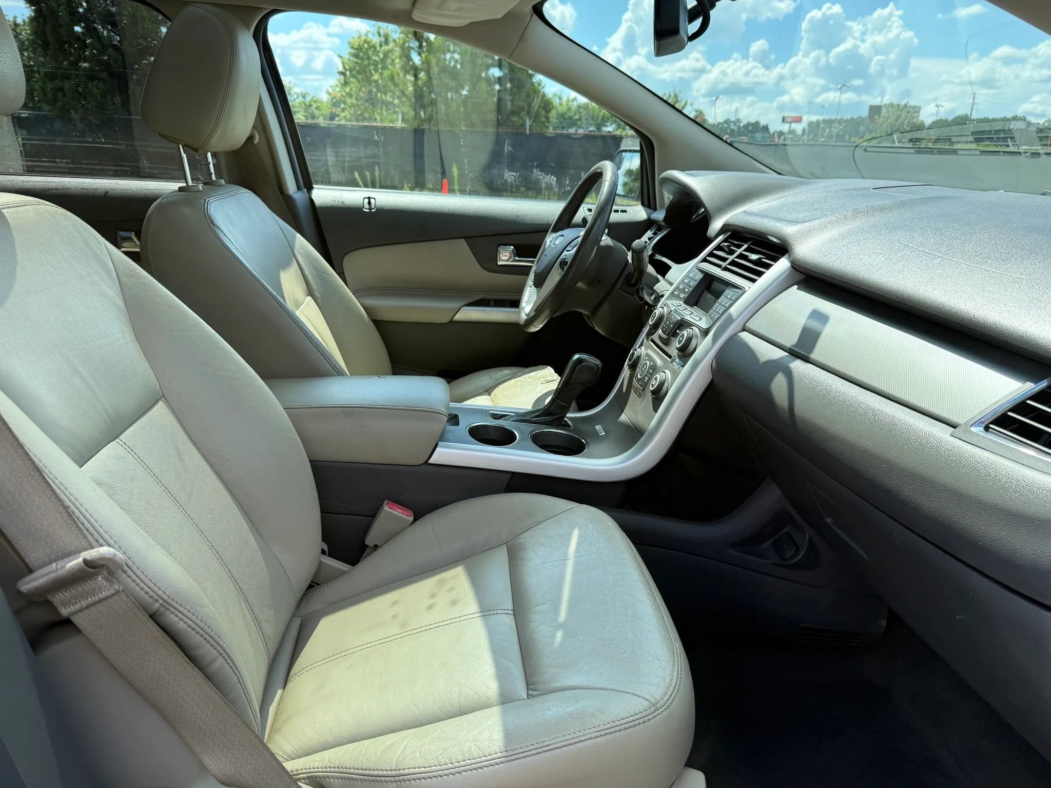 Used 2013 Ford Edge SEL FWD image 18
