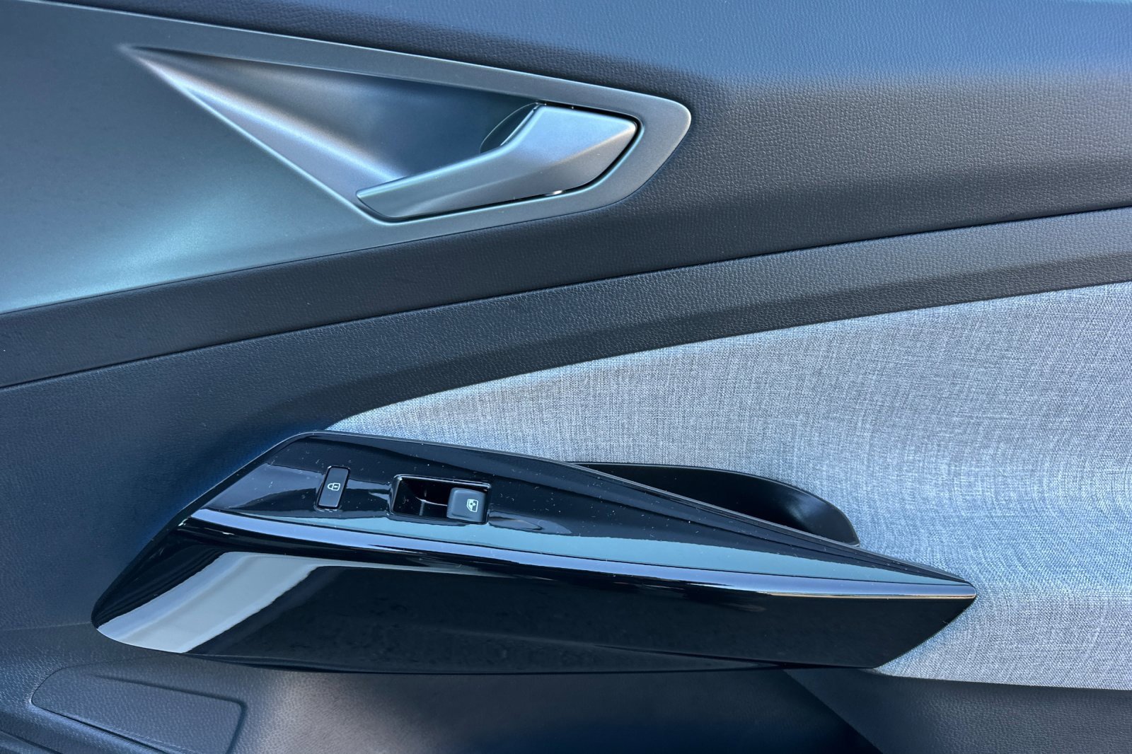 Used 2024 Volkswagen ID.4 2WD image 19