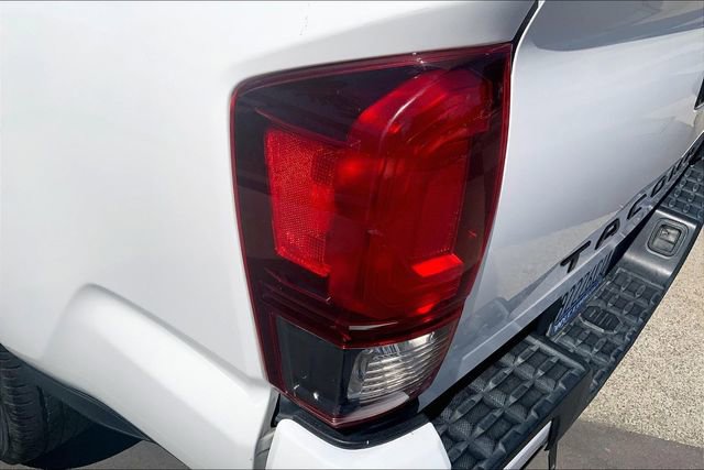 Used 2018 Toyota Tacoma SR w/ SR Convenience Package RWD image 28