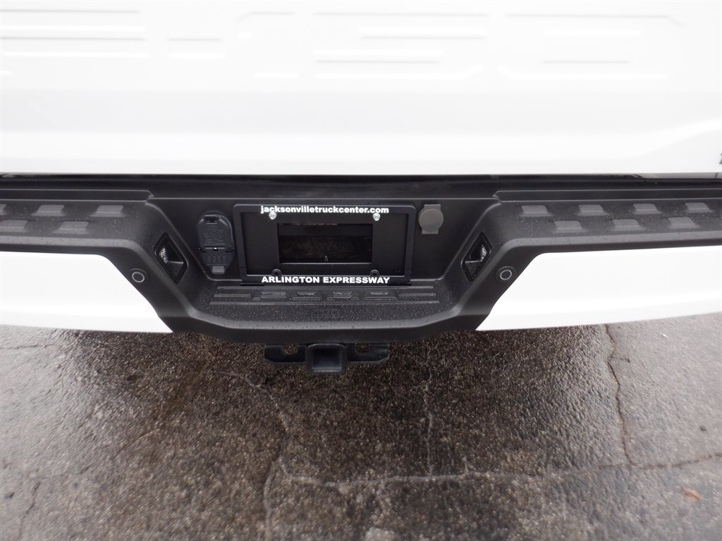 Used 2023 Ford F150 Lightning XLT image 5