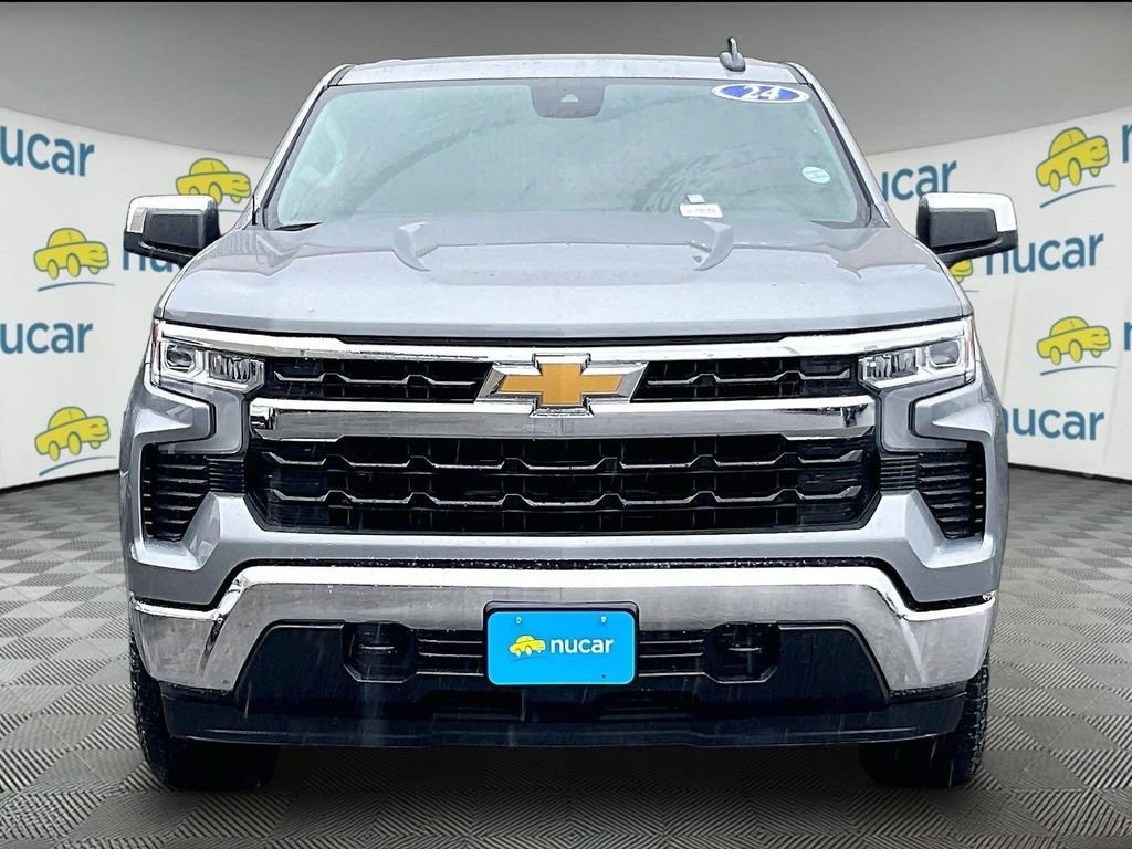 Used 2024 Chevrolet Silverado 1500 LT AWD/4WD image 2