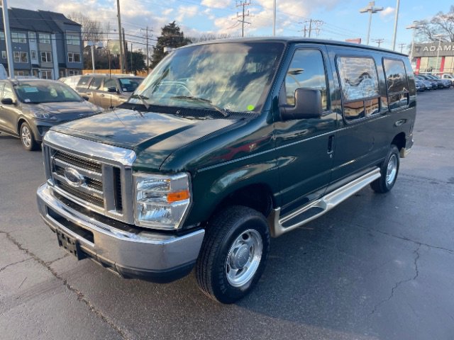 Used 2008 Ford E-150 and Econoline 150 image 1