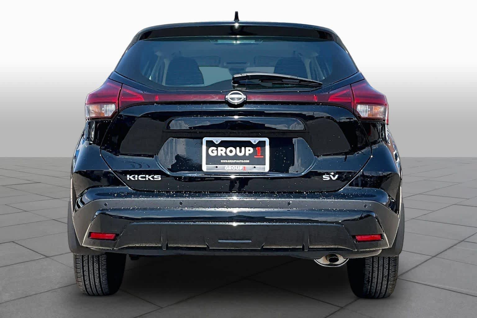 Used 2023 Nissan Kicks SV FWD image 5