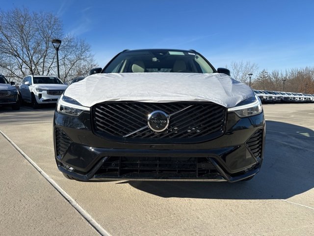 New 2026 Volvo XC60 B5 Ultra w/ Climate Package image 2