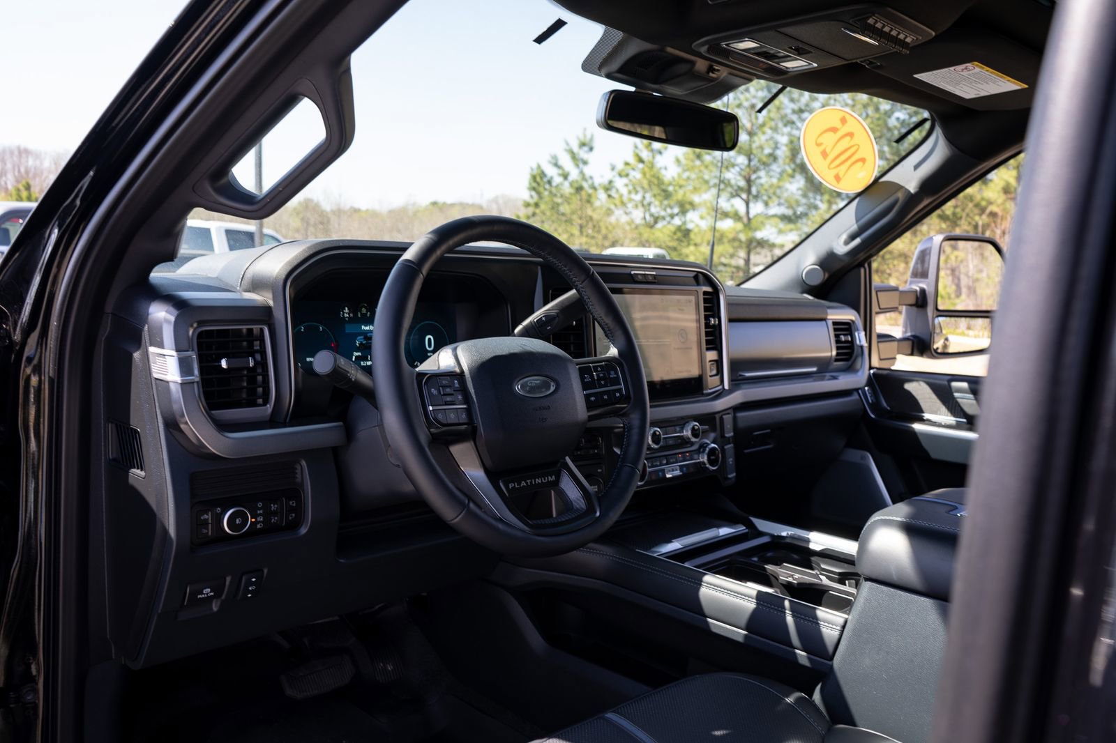 Used 2025 Ford F450 Platinum w/ FX4 Off-Road Package image 21