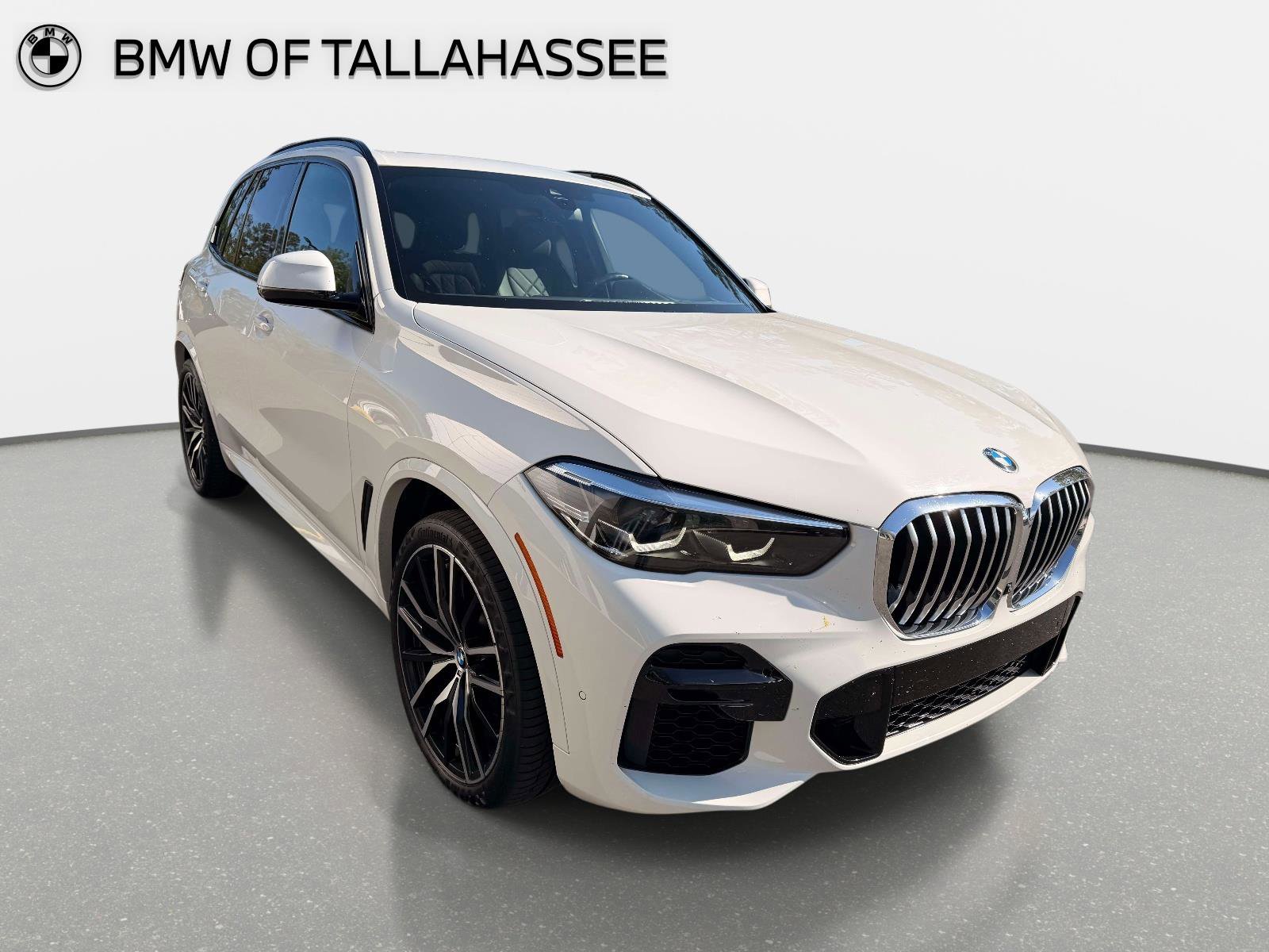 Used 2023 BMW X5 sDrive40i w/ M Sport Package image 3