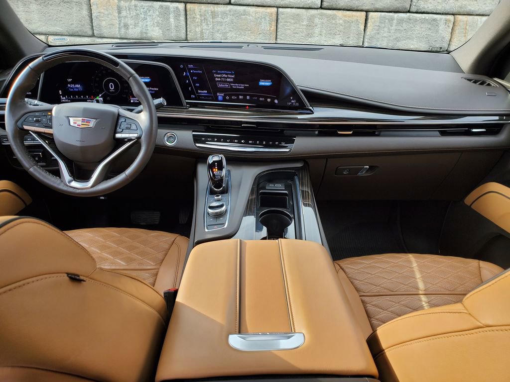 Used 2024 Cadillac Escalade Sport w/ LPO, ONYX Package image 20