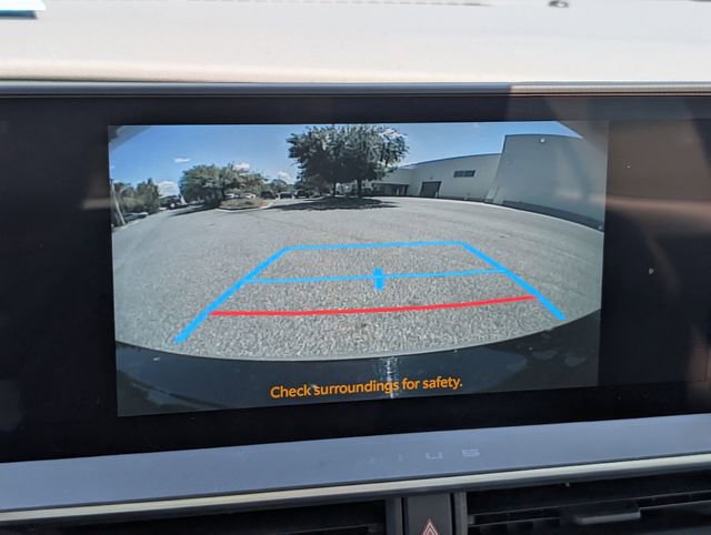 Used 2023 Toyota Prius XLE image 19