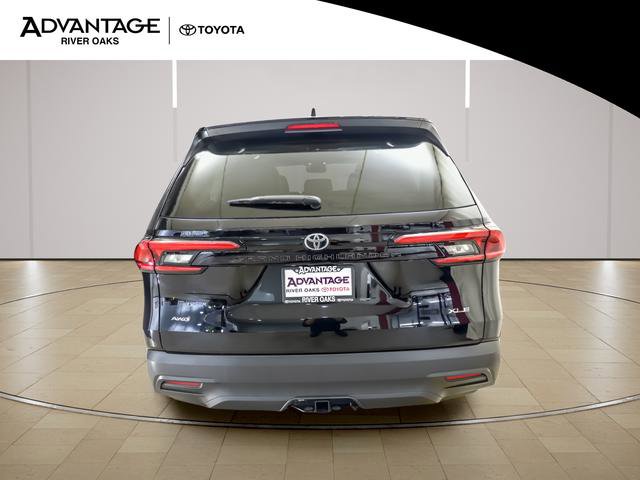 Certified 2024 Toyota Grand Highlander XLE image 6