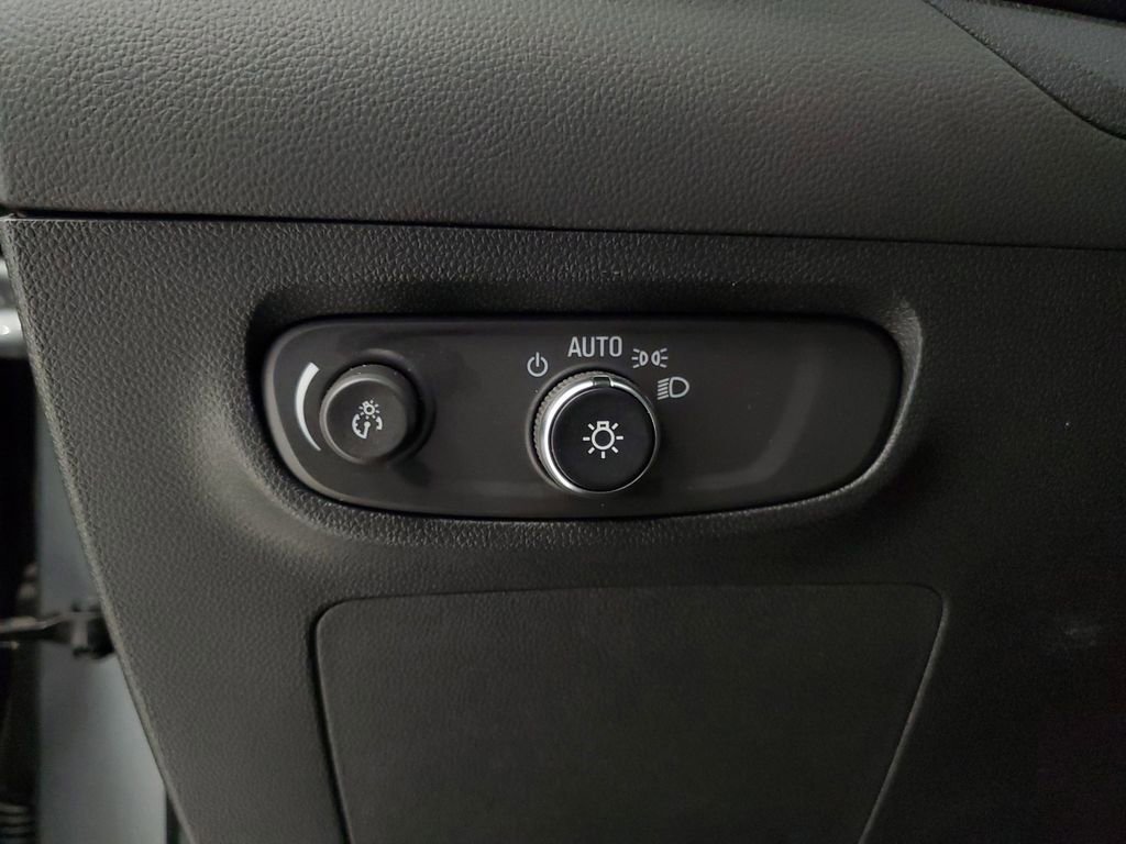 Used 2025 Buick Encore GX Preferred image 12