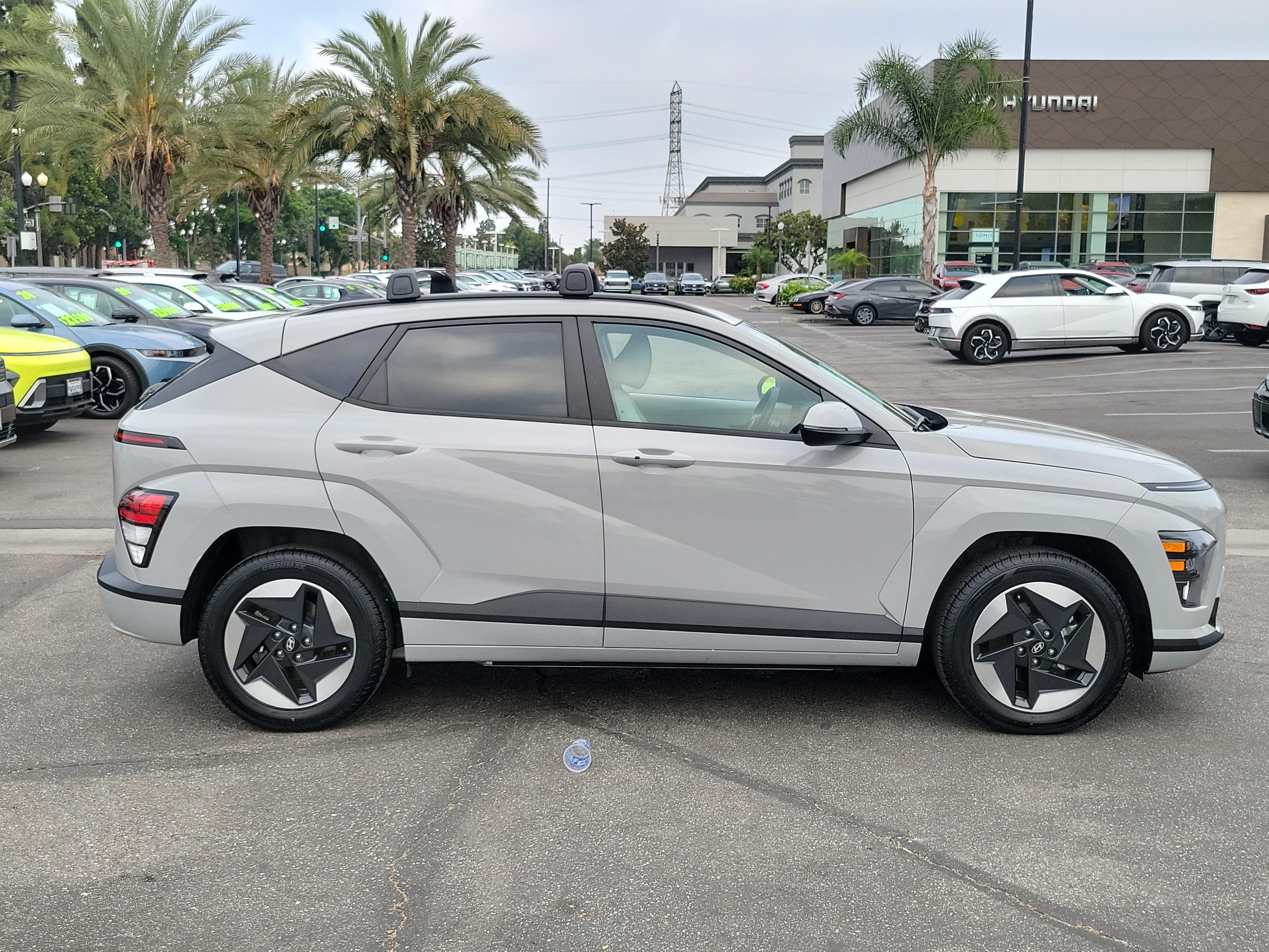 Certified 2024 Hyundai Kona SEL FWD image 5