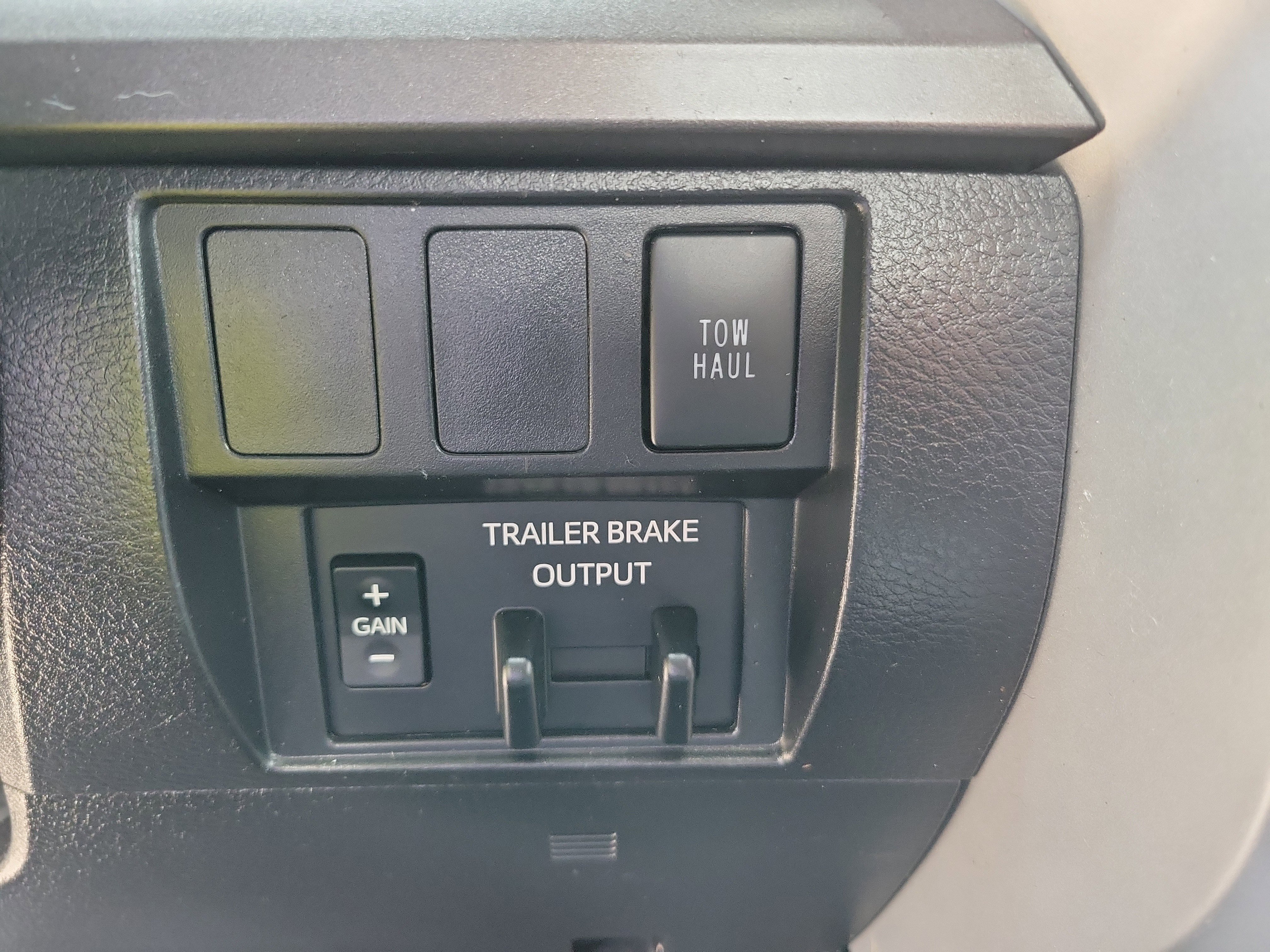 Used 2021 Toyota Tundra SR5 w/ SR5 Leather Package image 12