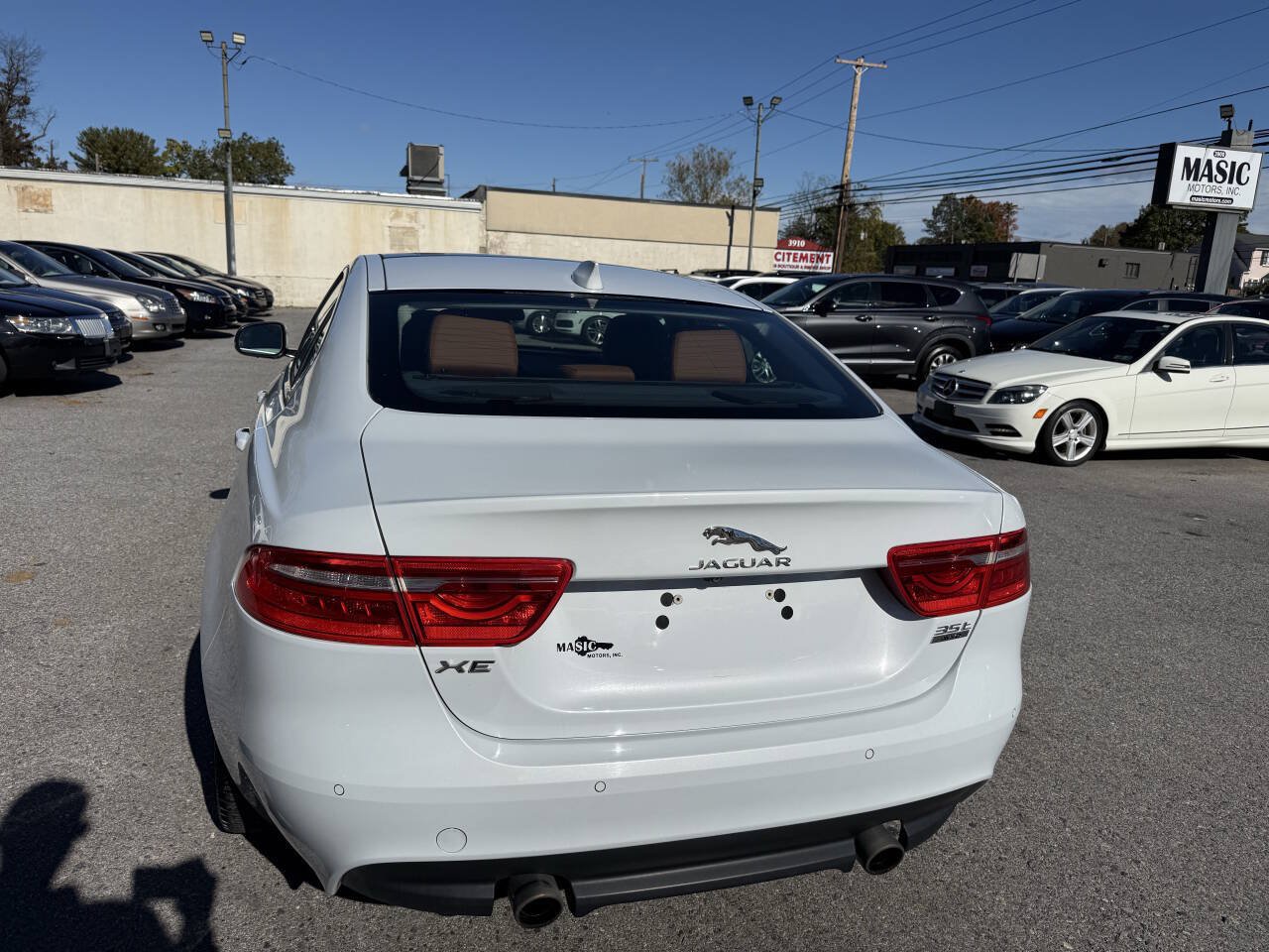 Used 2018 Jaguar XE Portfolio AWD/4WD image 4
