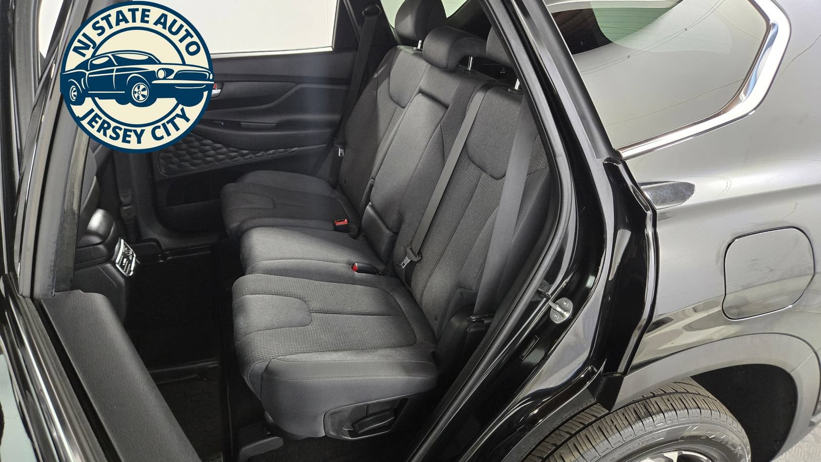 Used 2023 Hyundai Santa Fe SEL AWD/4WD image 25