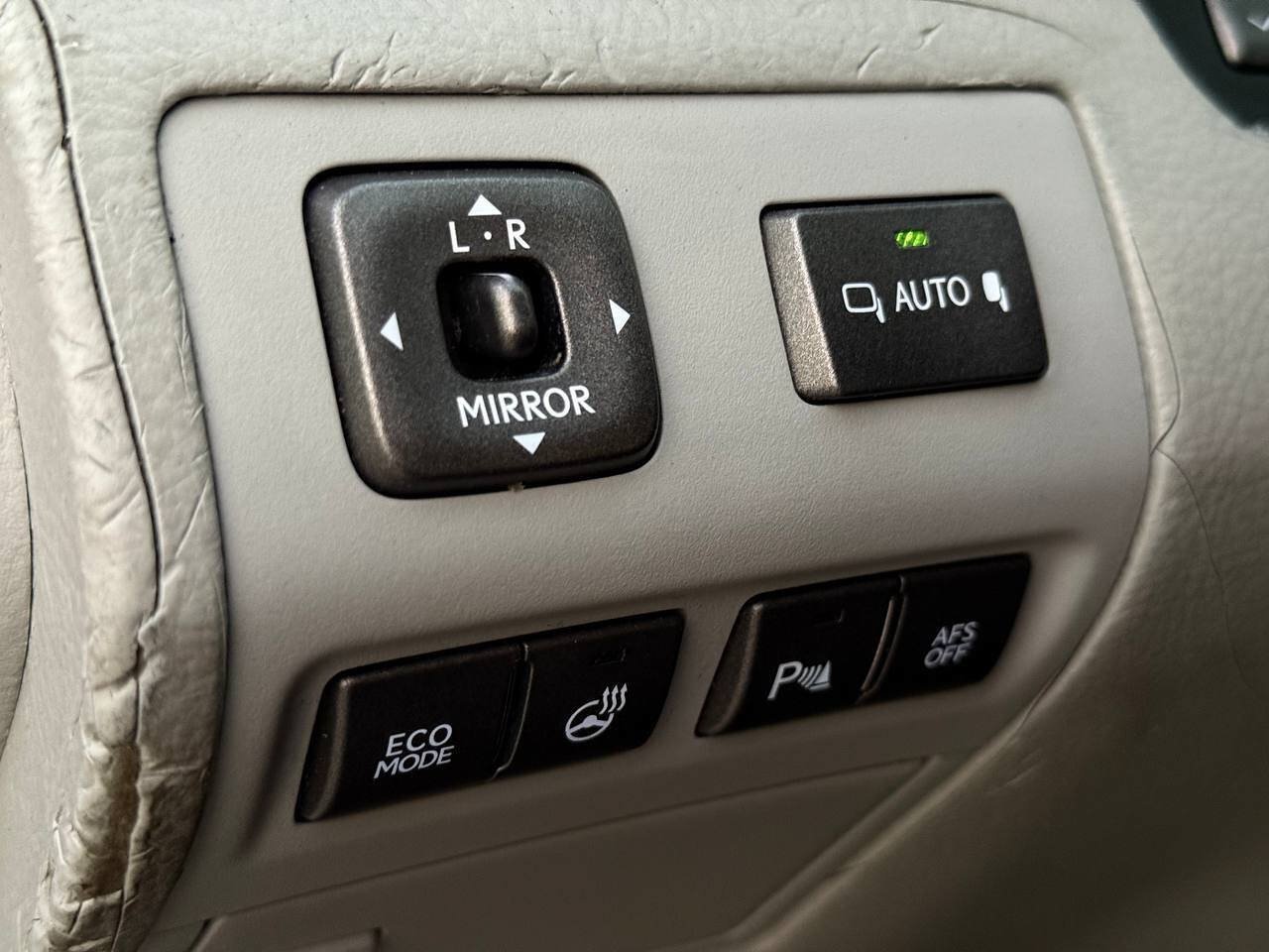 Used 2010 Lexus LS 460 AWD w/ Luxury Value Edition image 33