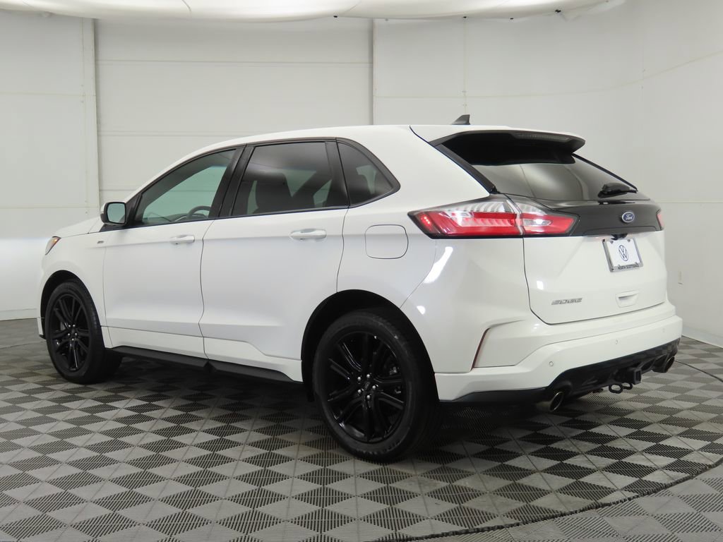 Used 2020 Ford Edge ST-Line w/ Cold Weather Package image 7