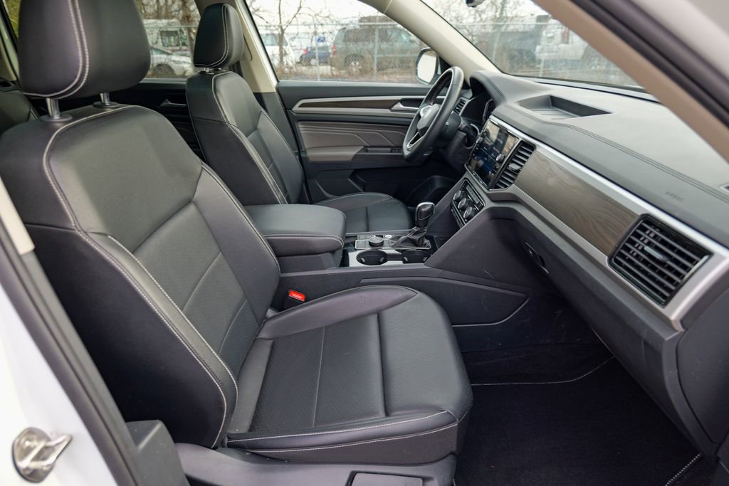 Used 2022 Volkswagen Atlas SE image 38