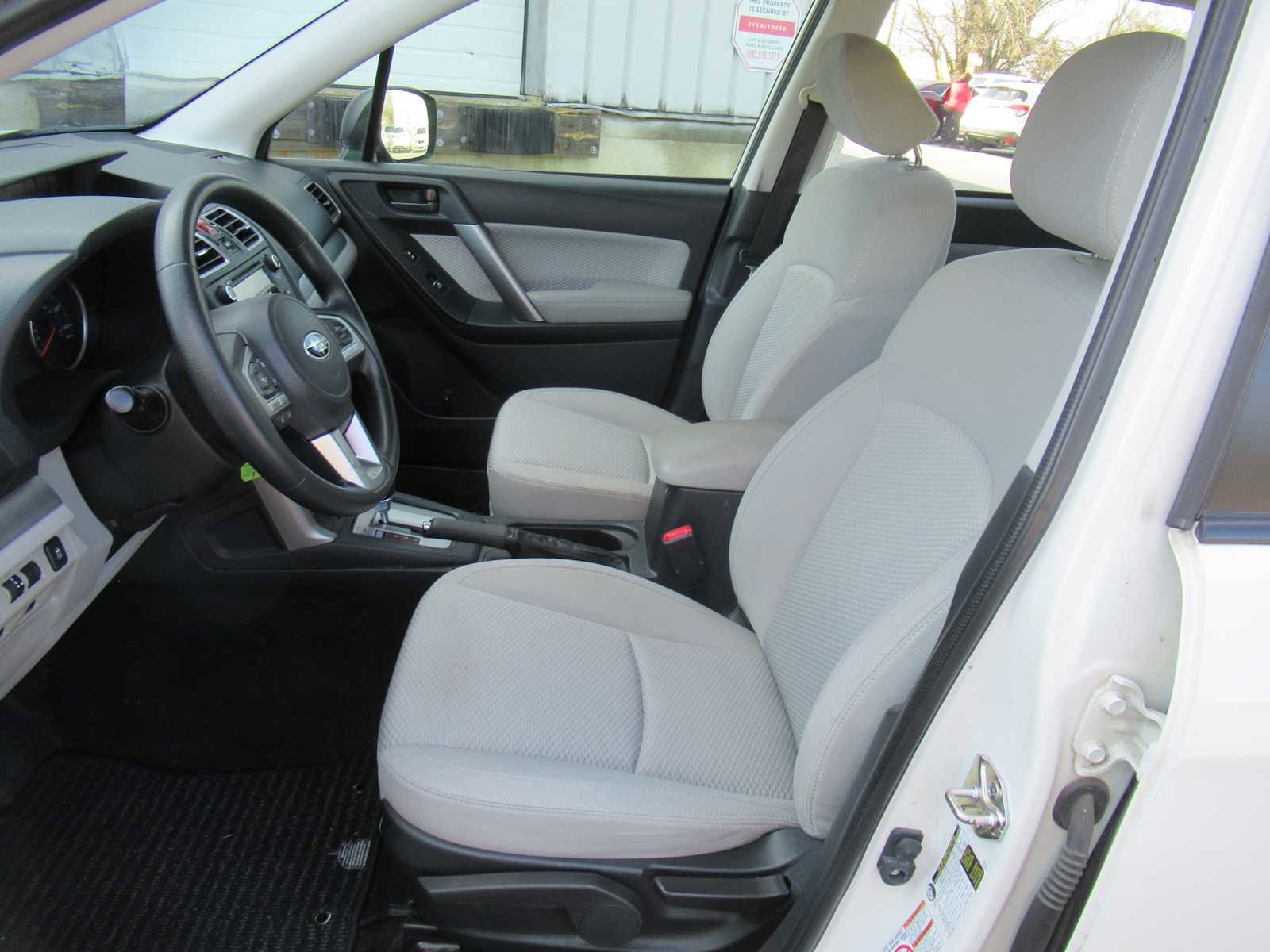 Used 2018 Subaru Forester 2.5i w/ Alloy Wheel Package image 13