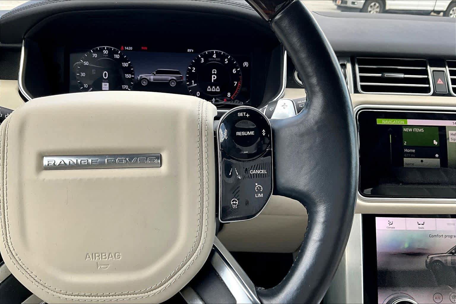 Used 2020 Land Rover Range Rover Long Wheelbase Autobiography AWD/4WD image 25