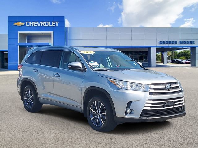 Used 2018 Toyota Highlander XLE image 1